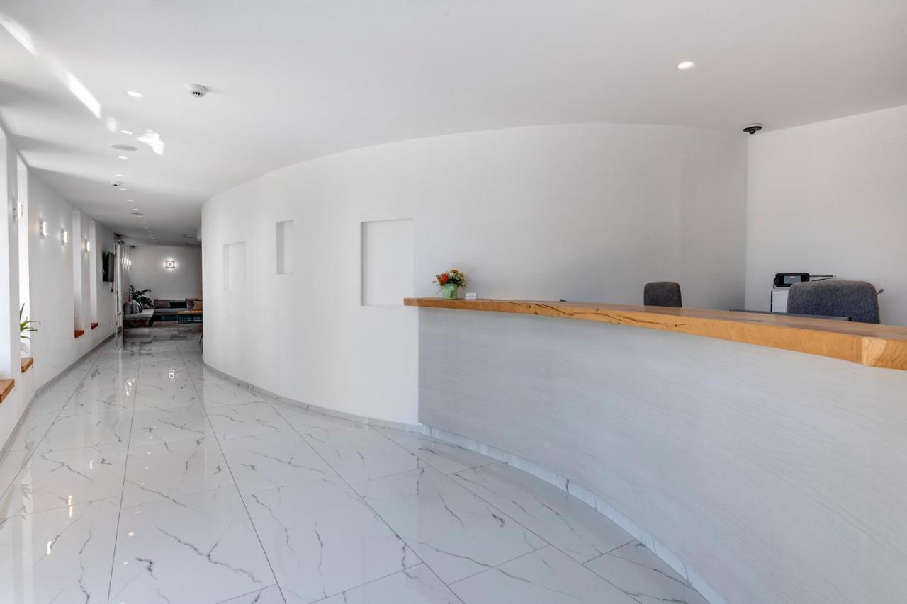 Makis Place Tourlos Exterior foto